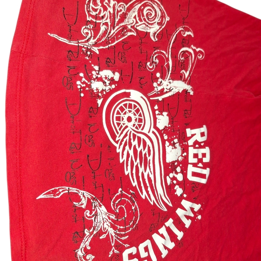 NHL Red Wings Women's Red Tee - Picture 3 of 4